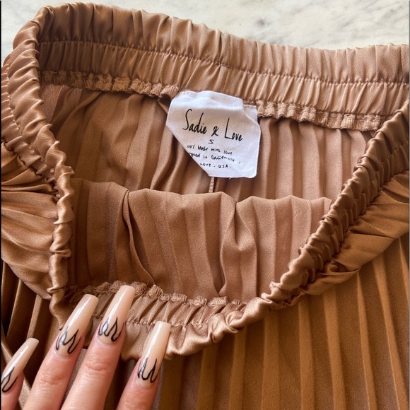 Flare Skirt - Picture 2 of 3